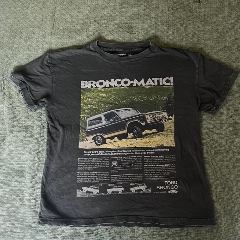 Abercrombie Bronco-Matic Vintage Style Graphic T-Shirt